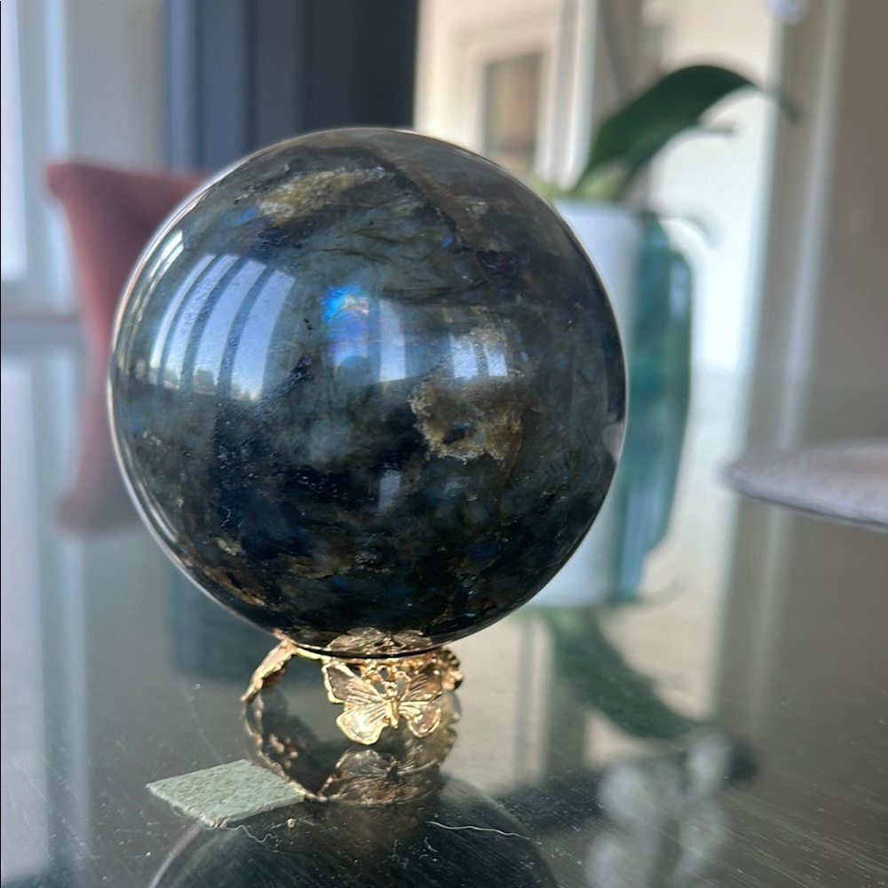 Labradorite Crystal Sphere large - Picture 9 of 12